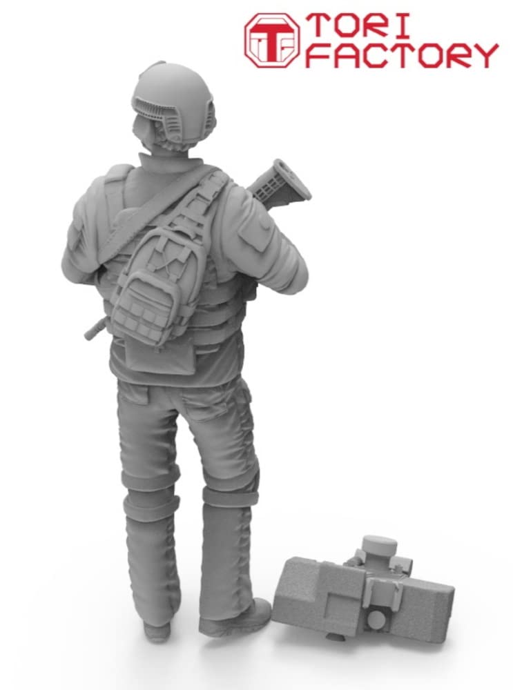 Tori Factory 1/35 Military Miniature Series Japanese Volunteer Soldier 1 Resin Kit MF-31A Molded Color