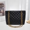 Rhombus casual tote bag, new retro chain bag, shoulder bag, underarm bag, simple and fashionable messenger women's bag.