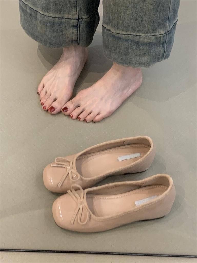 With skirt fairy style ballet shoes 2025 new French temperament gentle bow shallow mouth inner height increase evening shoes