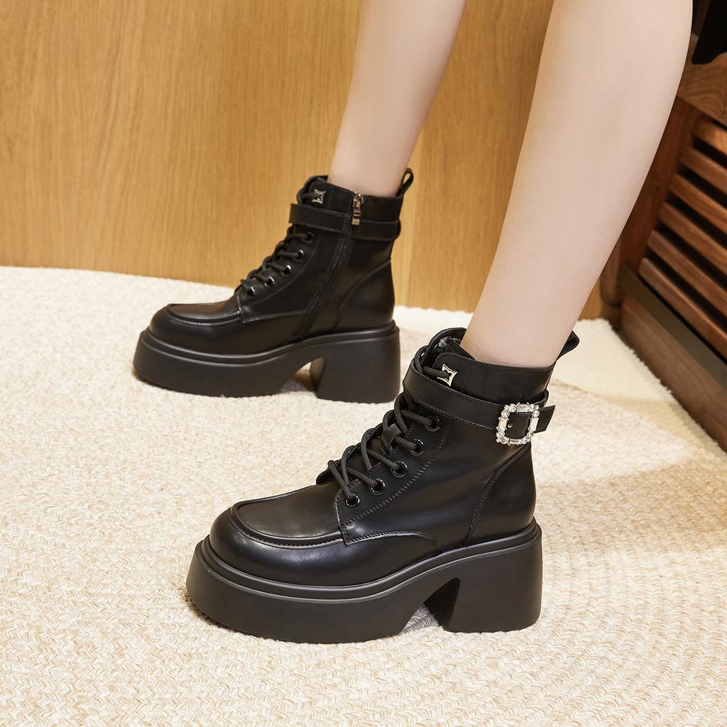 Thick-soled Martin boots women's 2025 autumn and winter new medium boots women's versatile height-increasing black British lace-up short boots