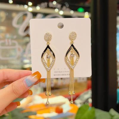 Silver Needle Long Geometric Tassel Earrings High Quality Fashion Face Skinny Earrings Versatile Earrings