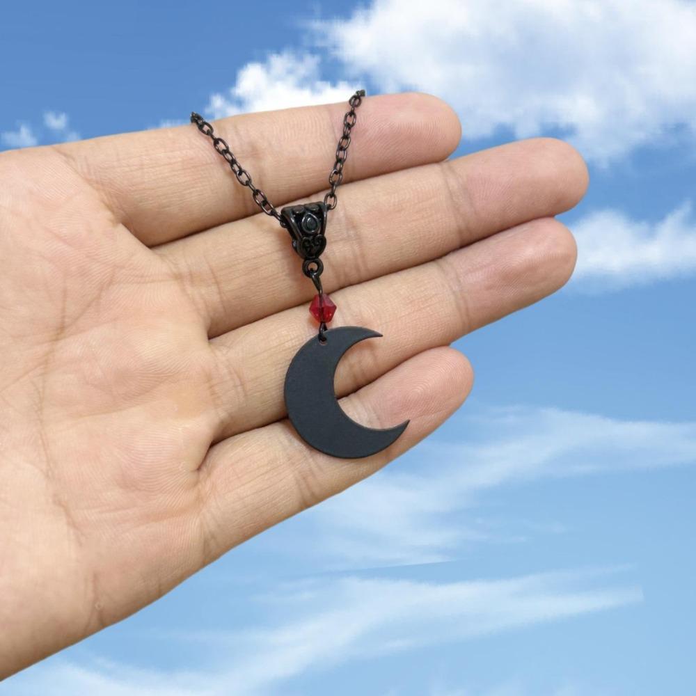 Gotische Dunkelrot Kristallperle Schwarzer Halbmond Anhänger Halskette für Frau Vintage-inspirierter Schmuck Zubehör Nicht Allergisch Geschenk