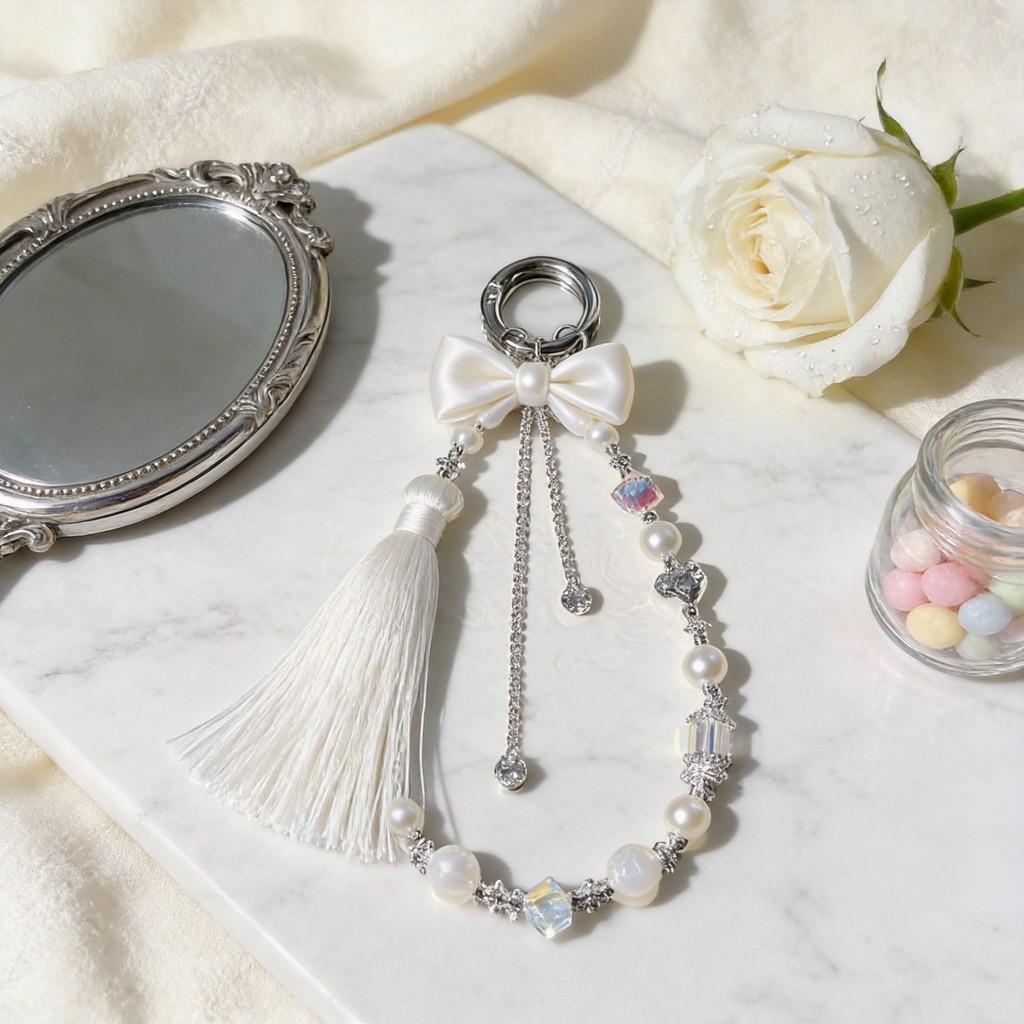 Fashion Luxury Pearl Bow Tassel Phone Chain With Crystal Beads For Women