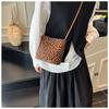 Women Suede Bucket Bag Faux Suede Shoulder Bag Large Capacity Women's Commuting Bags Retro Trendy Solid Color Tote Handbags 2025
