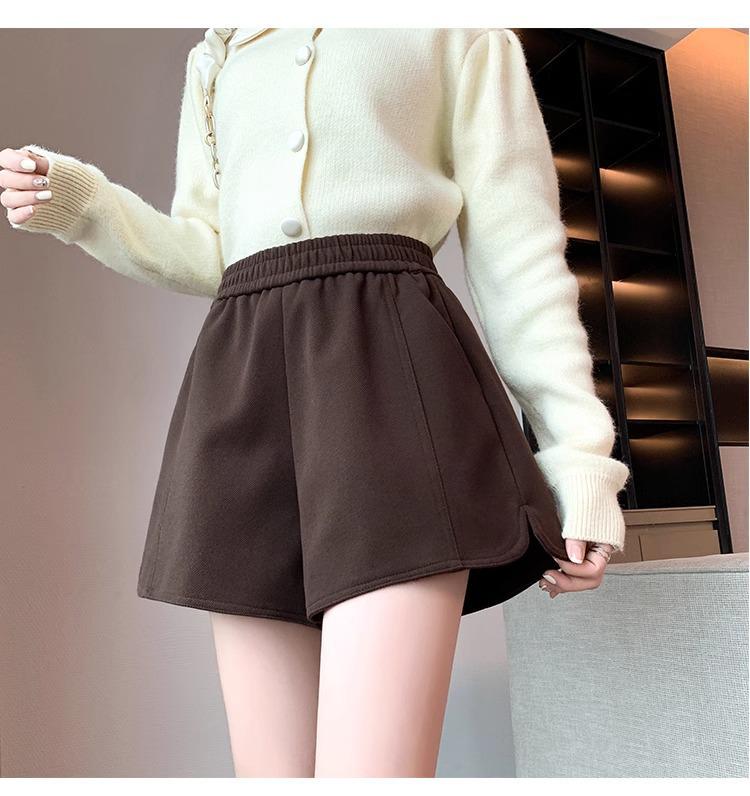 2024 Women's Woolen A-line Wide Leg Booty Shorts: Elastic Waist Casual Outerwear for Autumn & Winter