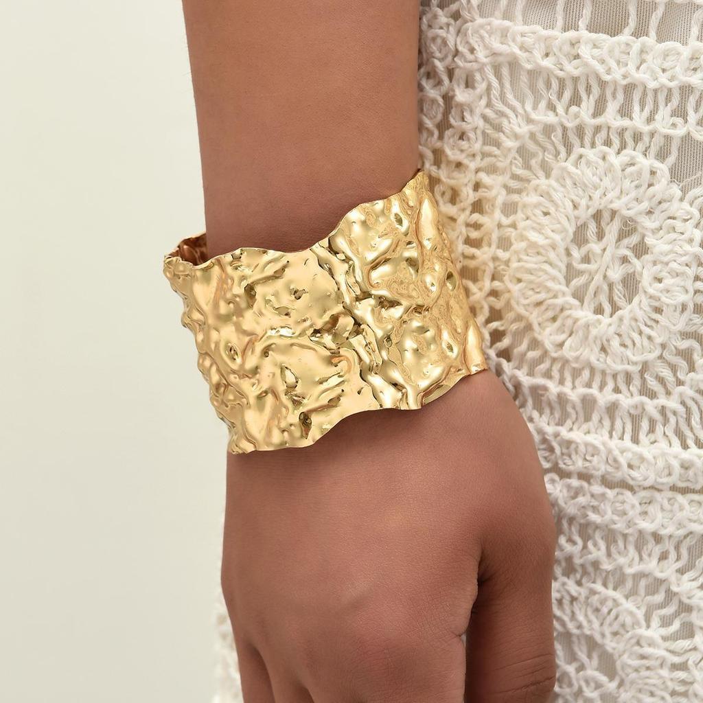 Exaggerated Niche Design Sense Metal Round Bracelet Geometric Personalized Bracelet
