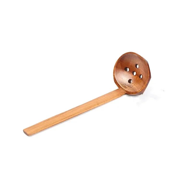 

Ramen Soup Wood Spoon Japanese Style Ajiyaki with Holes Restaurant Nanmu Kamehameha Spoon Hotpot Leak Kicthen Accessories