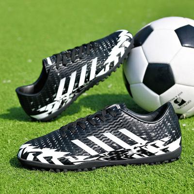 Spezielle Sportschuhe – Fußballschuhe