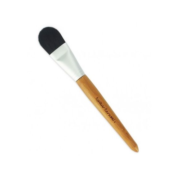 

Кисть для тональной основы Couleur Caramel 04