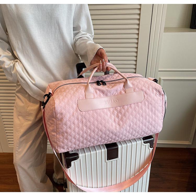 Stylish Plaid Gym Bag with Shoe Compartment: Large Capacity & Dry/Wet Separation for Business Travel