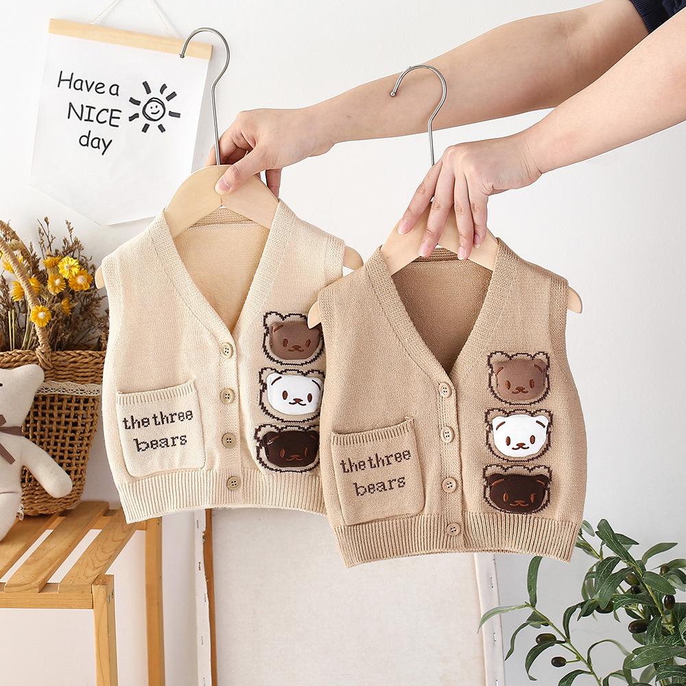 Cartoon V-neck Knit Vest: Sleeveless Cardigan for Kids, Men, and Babies - Perfect for Spring and Autumn