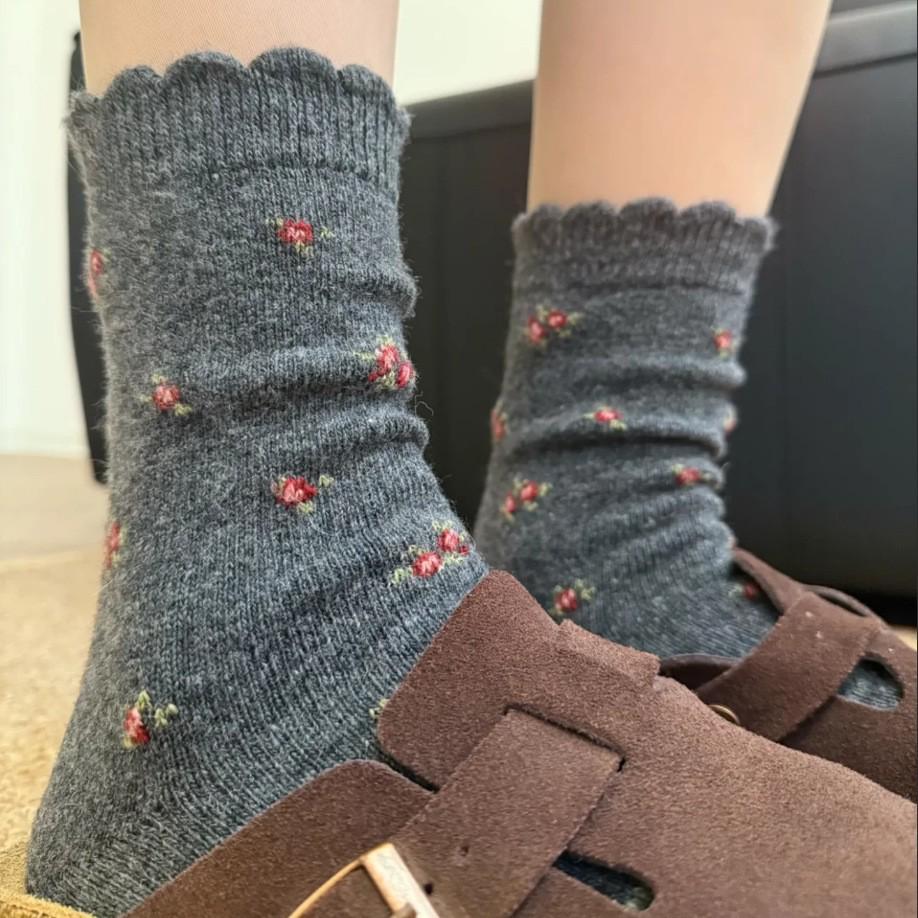 Coffee Floral Vintage Wool Socks - Women's Mid-Calf, Thick Warm for Autumn/Winter, Dark Gray Slouch for Snow Boots