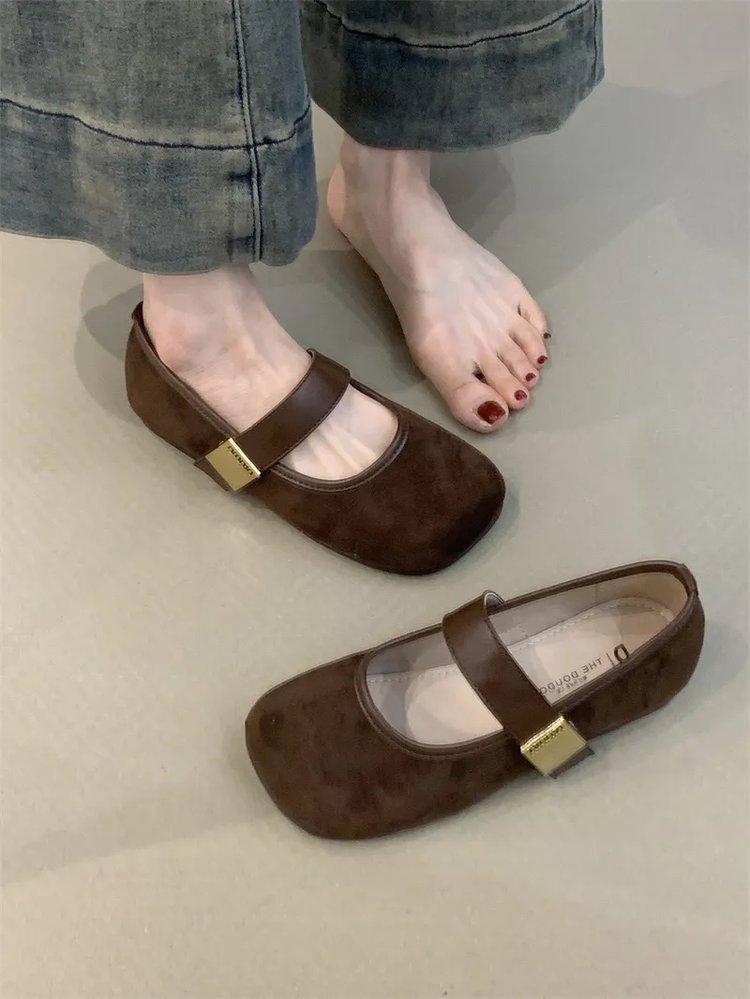 

Retro Mary Jane shoes 2025 new Korean temperament elegant suede metal buckle round head thin soft sole ballet shoes 40