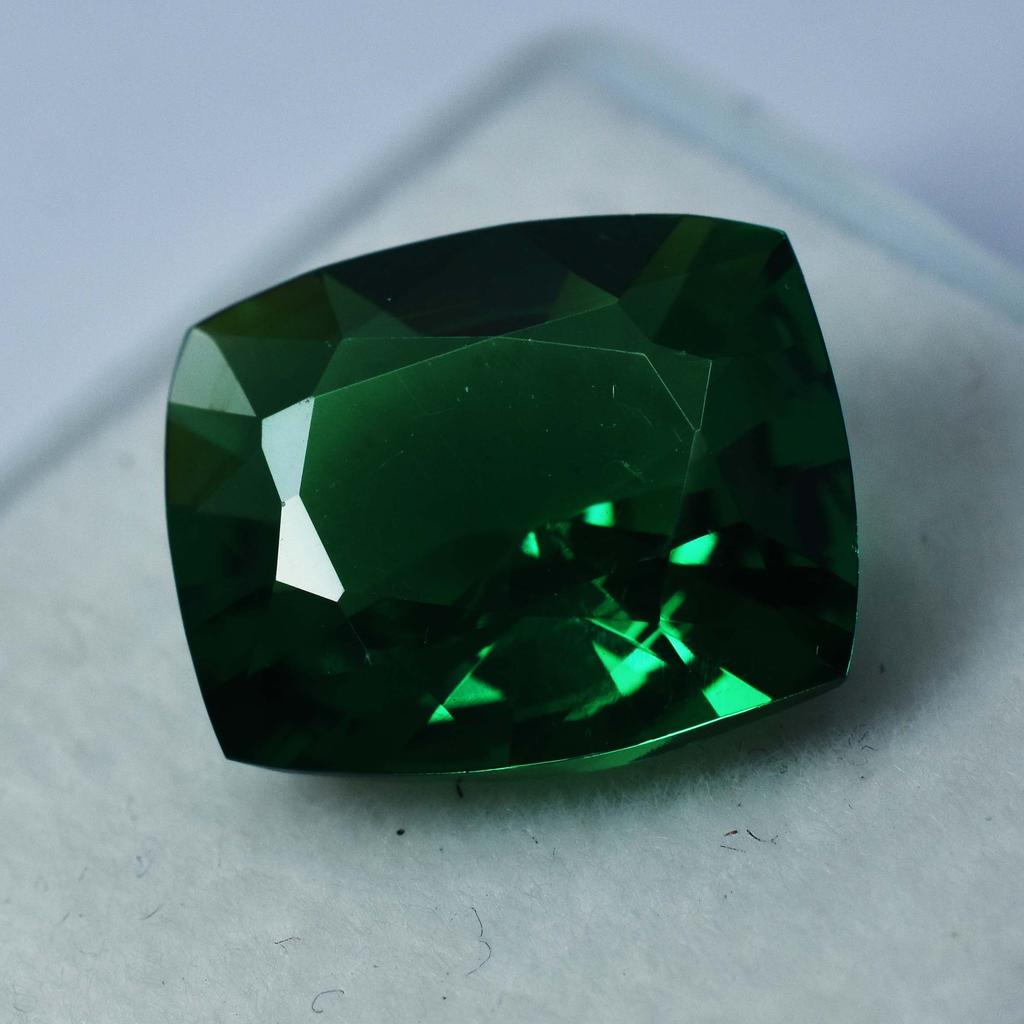 8.35 Ct Natural Green Garnet Beautiful Cushion Cut Loose Gemstone