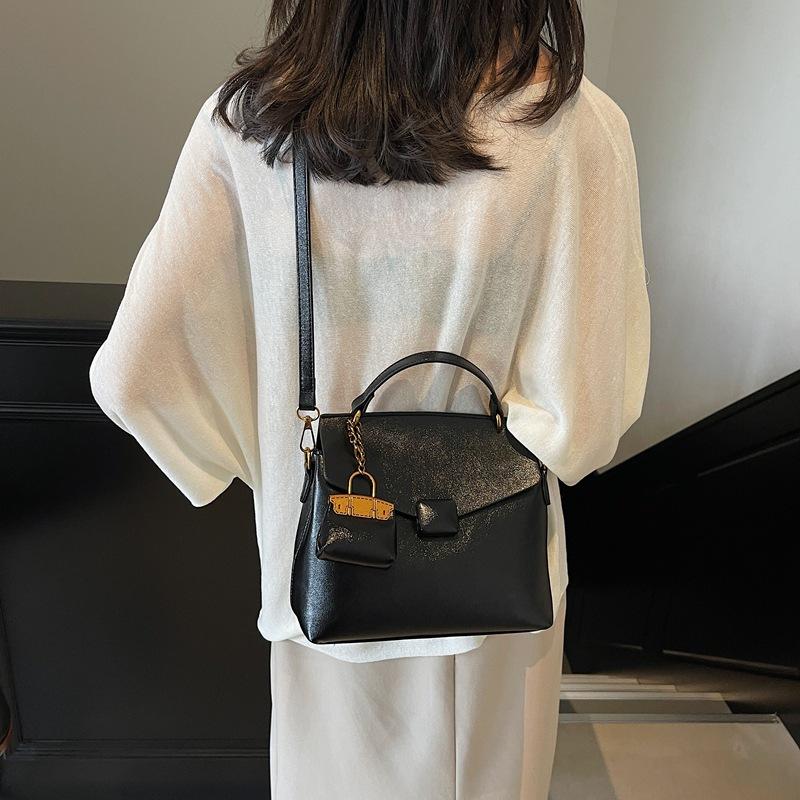 Bag Women's 2025 New Foreign Trade Women's Bag Fashion One Shoulder Crossbody Bag Versatile Simple Large Capacity Portable Small Square Bag