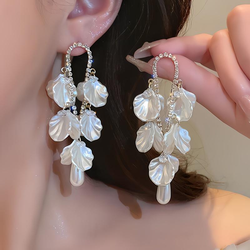French Floral Pearl Tassel Earrings: Vacation Style, Sweet Temperament, High-End Luxury Jewelry for Women