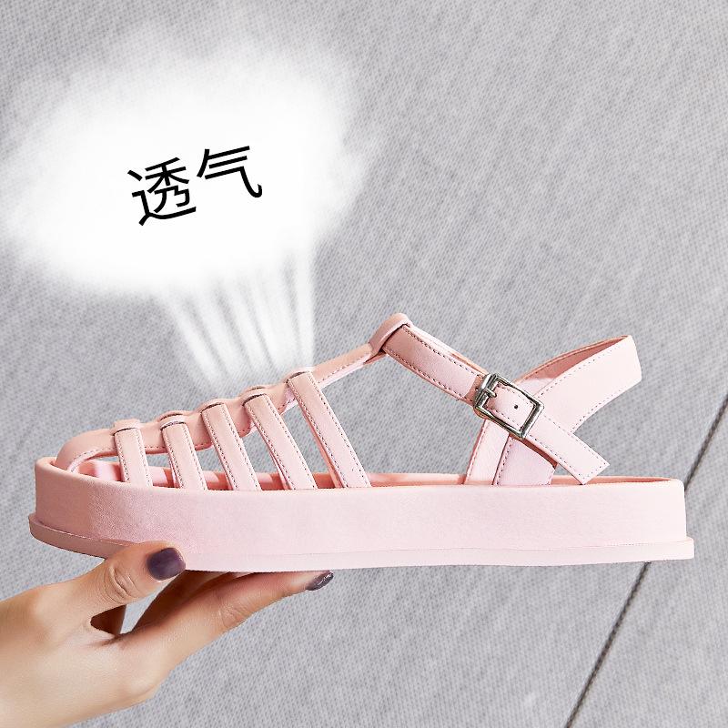 

Кожаные сандалии женские верхняя одежда 2025 лето новые женские на плоской подошве римские туфли плетеный носок мягкая подошва модные женские туфли 35 розовый