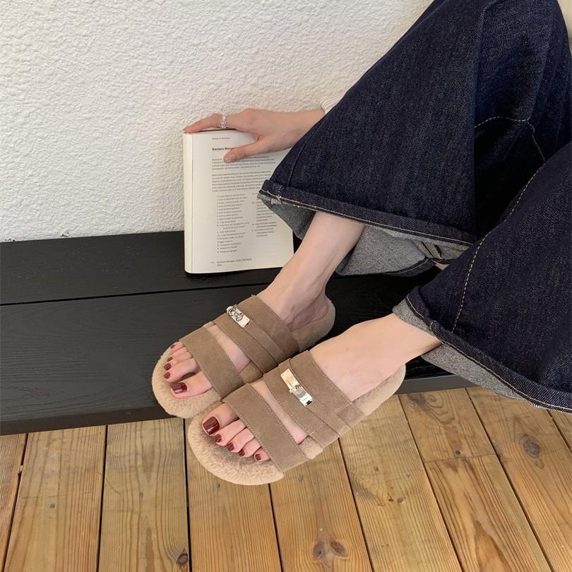 2025 new autumn and winter plush shoes casual outer wear thick-soled color matching one-word women's slippers