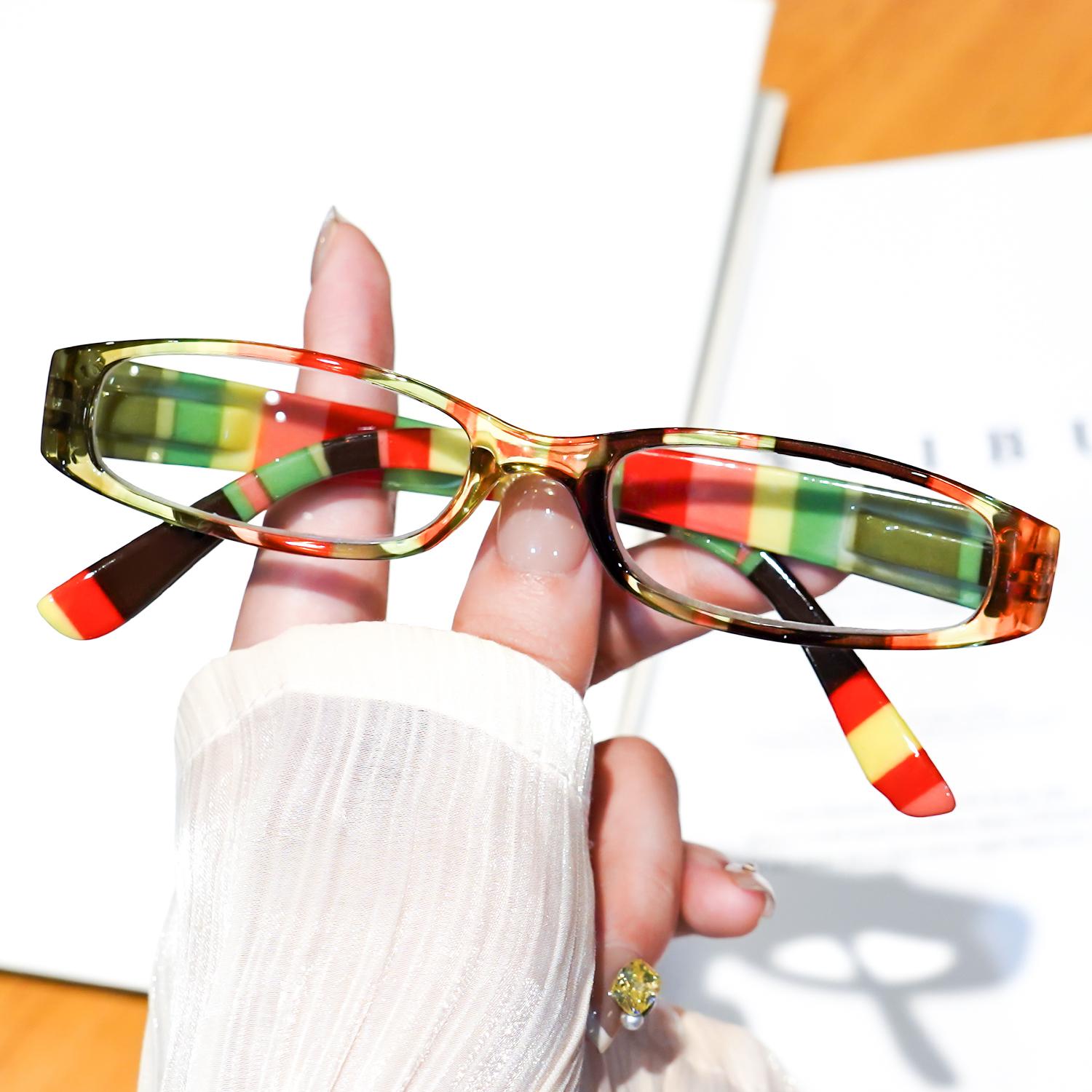 

Small Frame Fashionable Floral Print Temple Reading Glasses with Hollow Design for Women Men Presbyopia +1.0 To +4.0 350