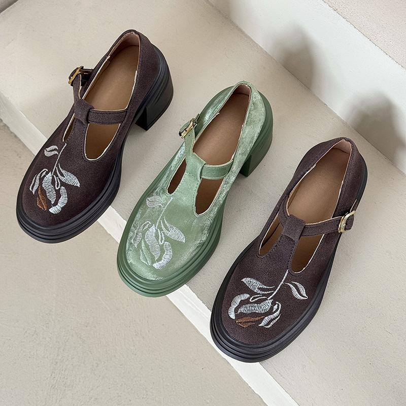 Fashion Platform Thick Heel British Style Retro Shoes Women's Embroidered High Heels Loafers Round Head Single Shoes Mary Jane Pumps