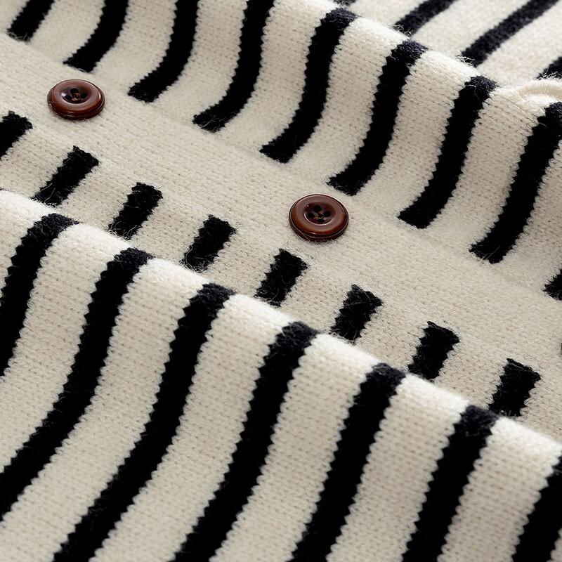 Women's Contrast Stripe Knit Vest