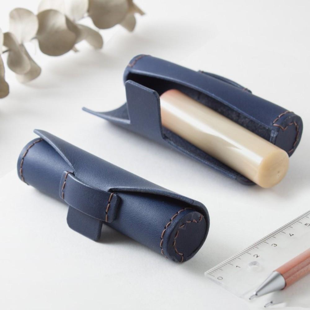 

Round Shape Lipstick Box Exquisite Leather Multi-Function Seal Storage Bag Cylindrical Design 3D Storage Leather Lipstick Cover синий