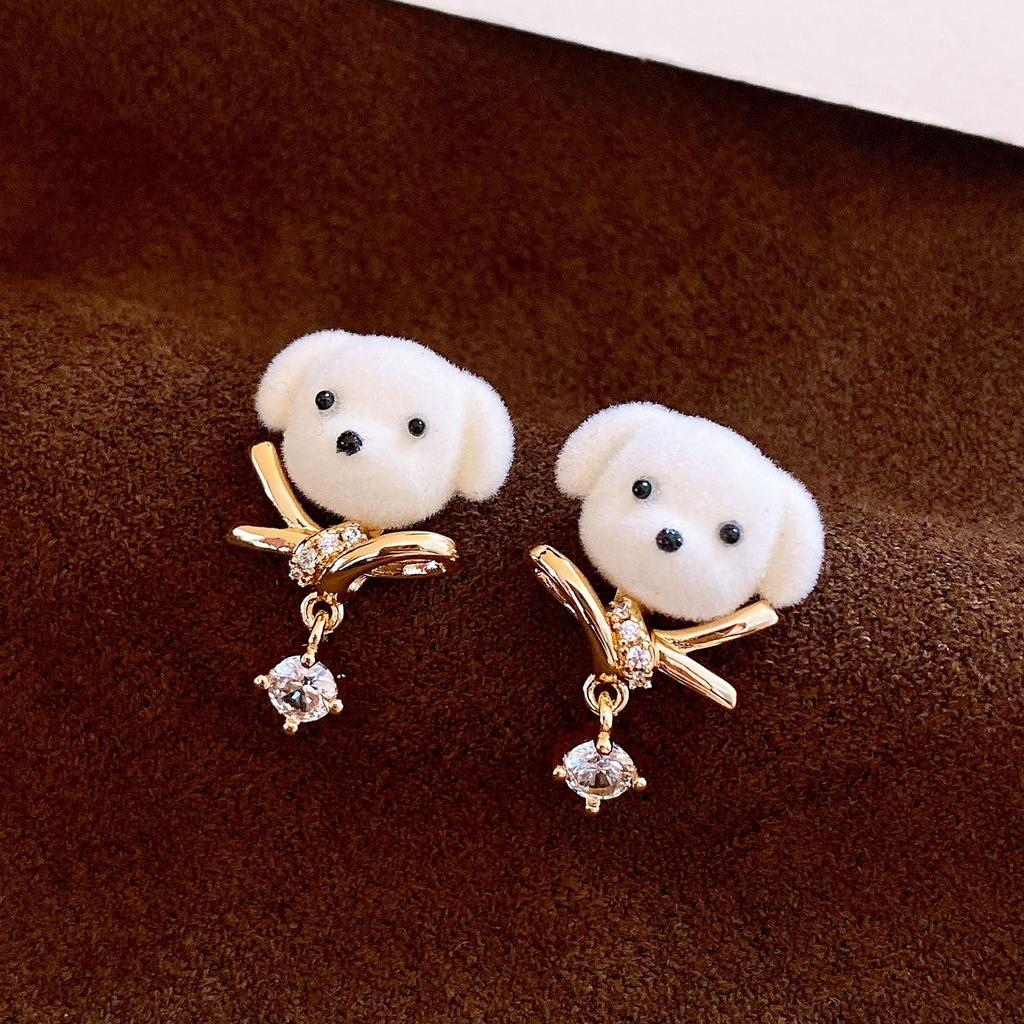 Sweet and Cute Zircon Flocked Bear Pearl Earrings Stud Earrings Exquisite Earrings Women