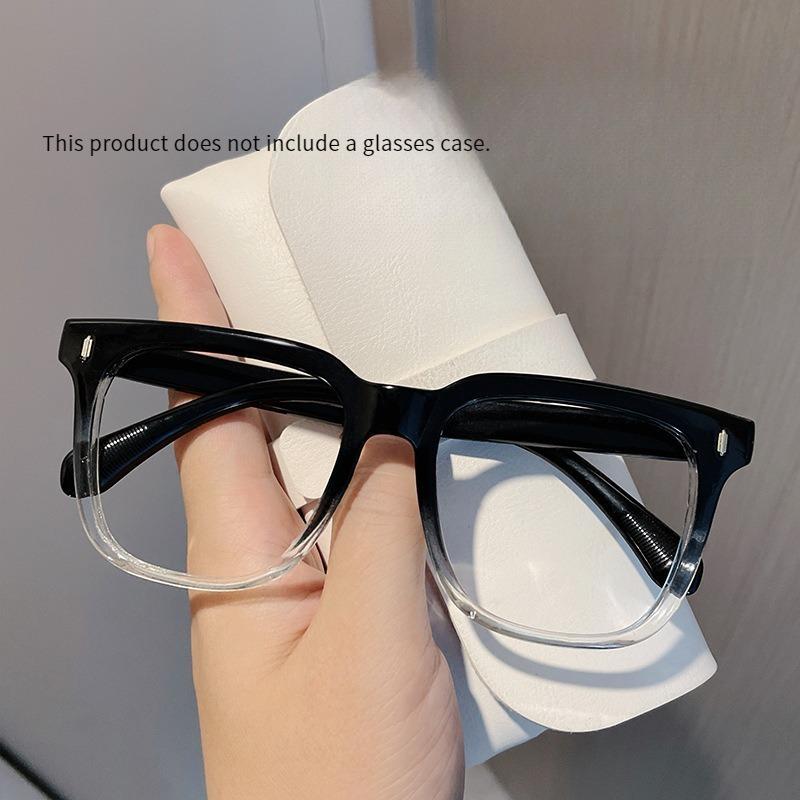 Visually Appealing Gradient Black Frame Glasses for Women Cloth Perfect for Casual Attire or Special Occasions