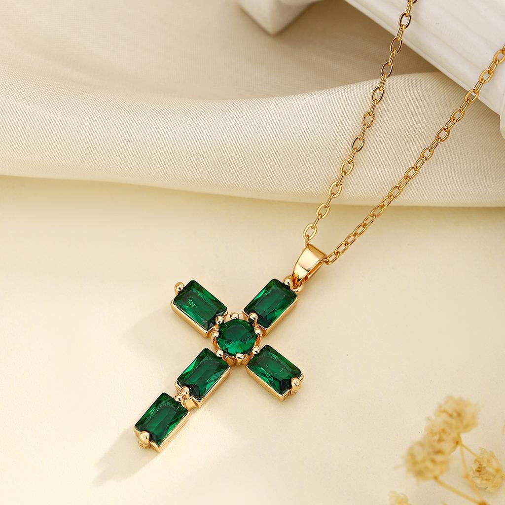 Collana Ciondolo Croce Multi Colore Zirconia Cubica Semplice Moda Collana Placcata Oro Croce di Cristallo