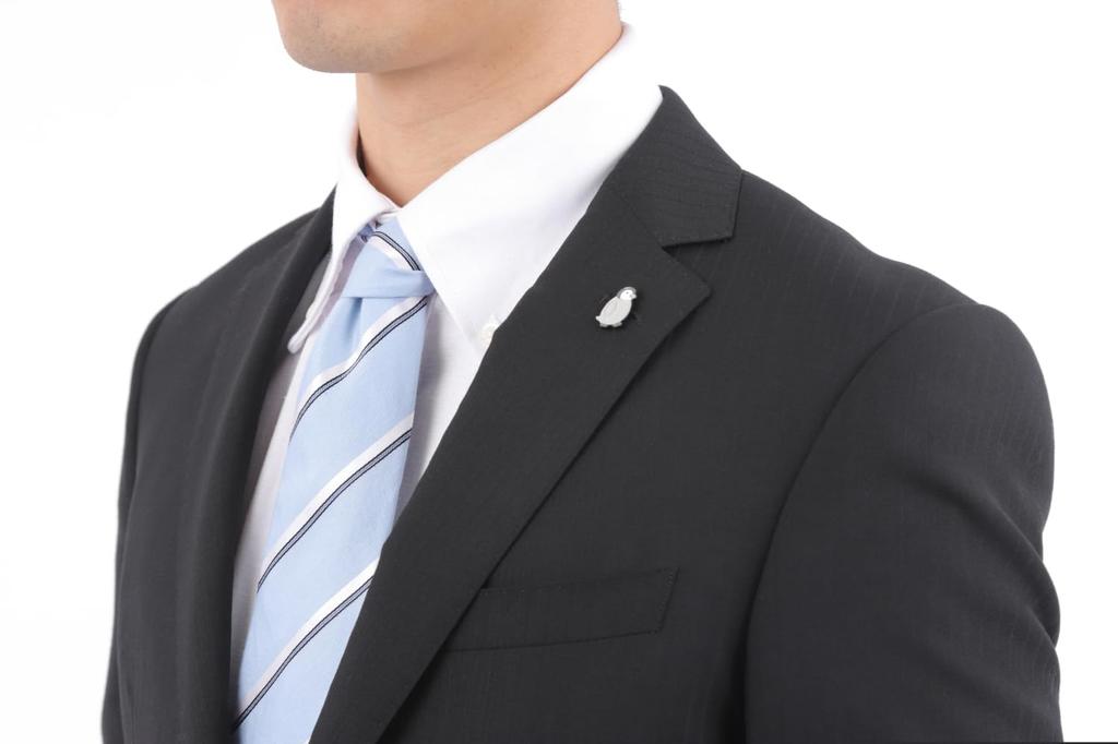 Don Flyee Baby Penguin Pin Badge, Cute and Funny Animal Motif, Butterfly Clutch Accessory, Alloy, C0075