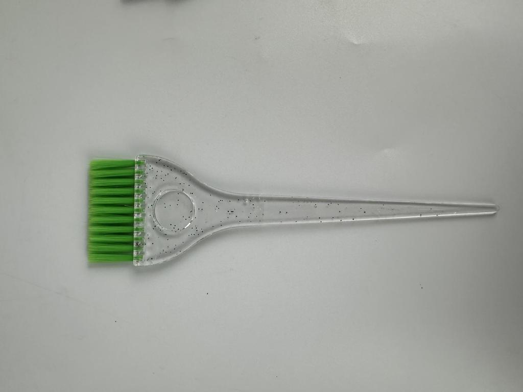 Salon Hair Mask & Dye Brush with Soft Bristles for Cream Mixing