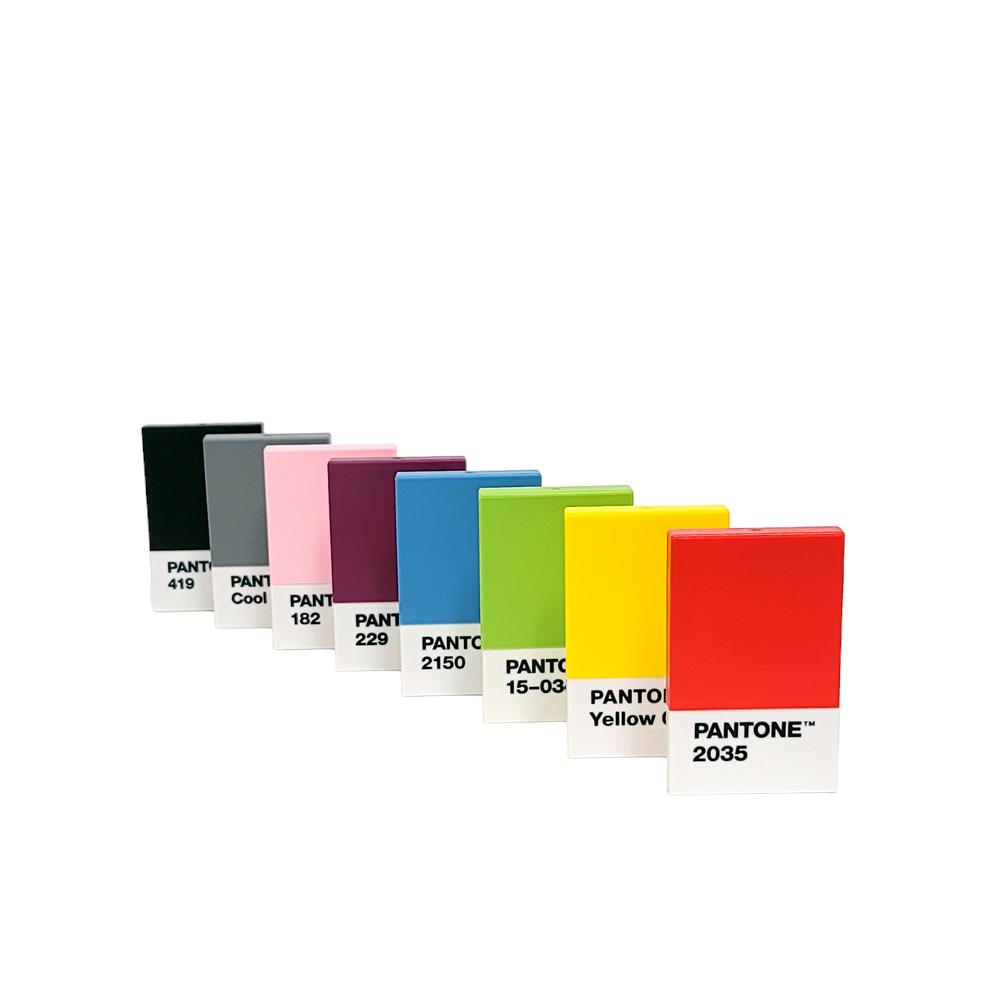 Pantone Living Card/Business Card Case (Select 1 Of 8 Colors)
