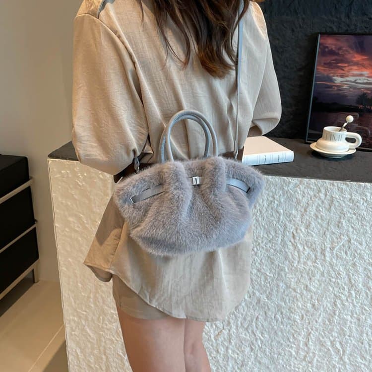 Women's New Plush Handbag Messenger Bag