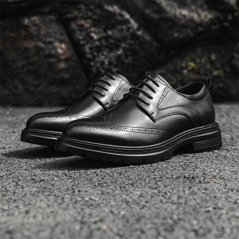 Casual Leather Mens Brogue Shoes Lace Up Men Oxfords Shoes British Style Outdoor Business Footwear Leisure Walk Sneakers