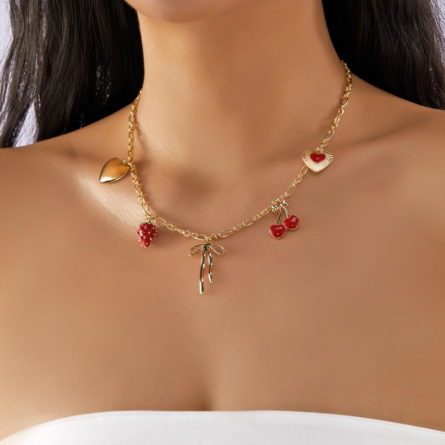 

2026 Подвеска-ожерелье с подвеской-сердечком-вишенкой для женщин, красная клубника, бант, жемчуг, цепочка на ключицу, эстетичные украшения для вечеринки