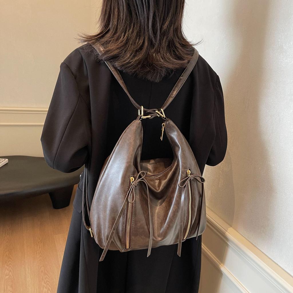 Vintage Large Capacity Women'S Backpack Backpack Stylish Simple Tote Bag Commuter Shoulder Bag