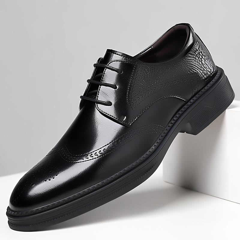 Fashion New Soft Comfort Baroque Brand Carved Oxford Shoes Non Slip Flat Bottomed Pointed Tip Men Office Business Quality Oxford Shoes