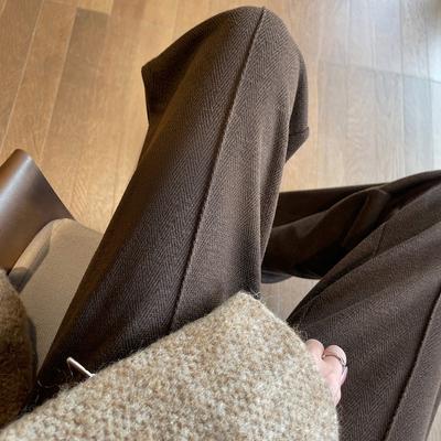 Bas (Vêtements pour femmes) – Pantalons