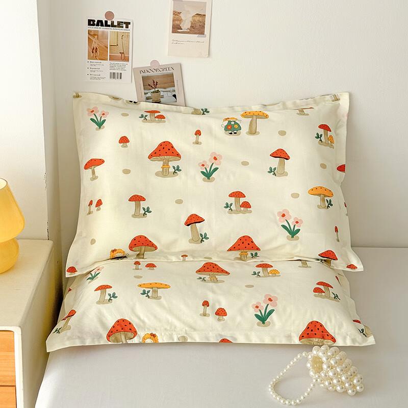 Наволочка для детской подушки для сна  Девочка-гриб