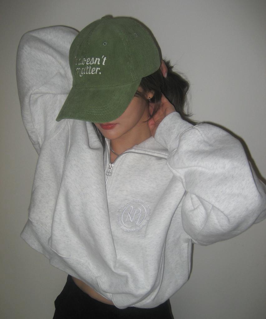 Isdeojeunmaeteo Corduroy Logo Ball Cap (Green)