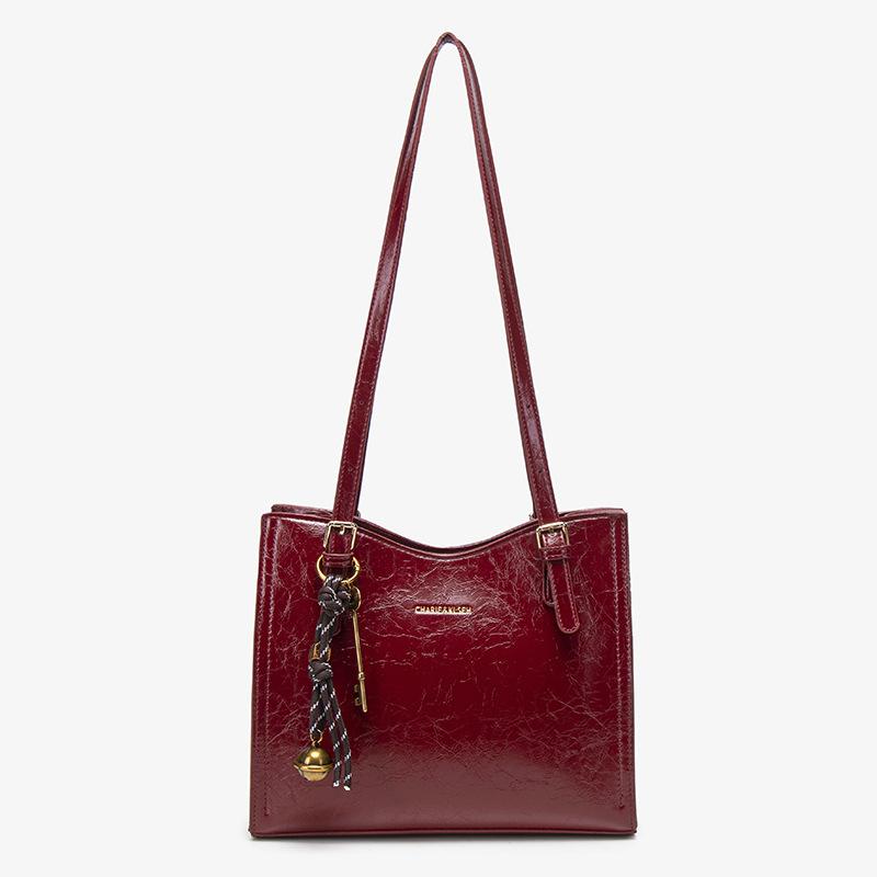 Fashion large-capacity tote bag 2025 new simple casual shoulder bag commuting to work armpit bag