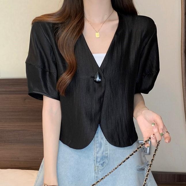 

Plus-Size Women s French-Style V-Neck Short-Sleeve Chiffon Blouse XL чорний