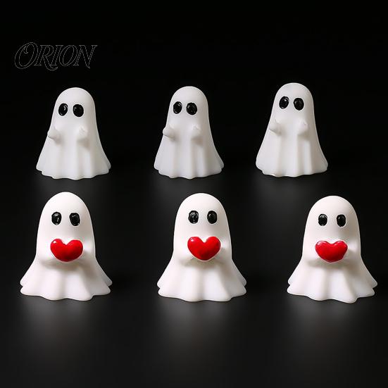 Mini Ghost Figures for Party Favors 3Pcs Figurines Halloween Decorations, Resin Middle Finger And Spooky Table Decorations Heart Ornaments Tiered