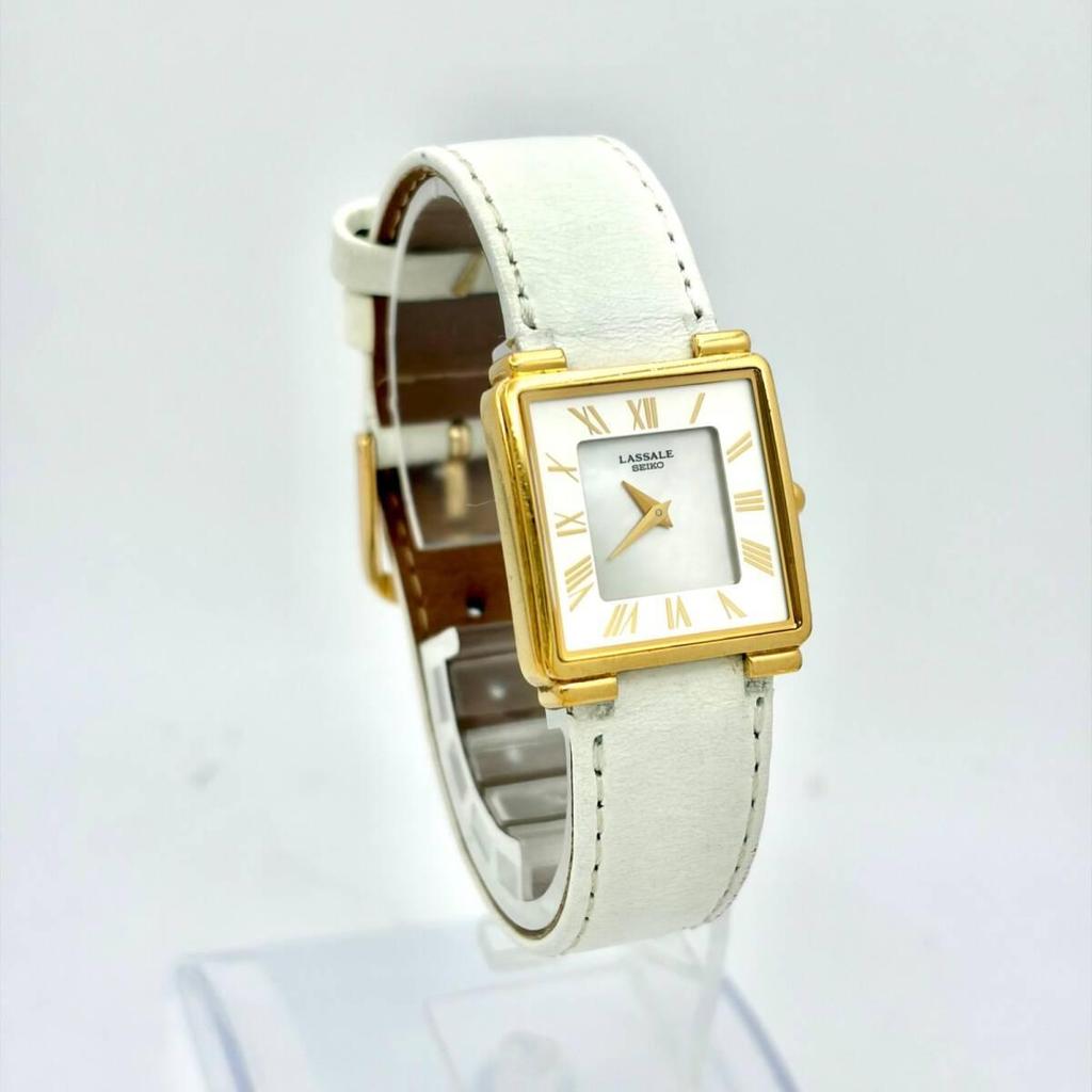 Used [New Battery] SEIKO LASSALE Ladies Watch Shell Square Gold Roman 1F20-5150 550067