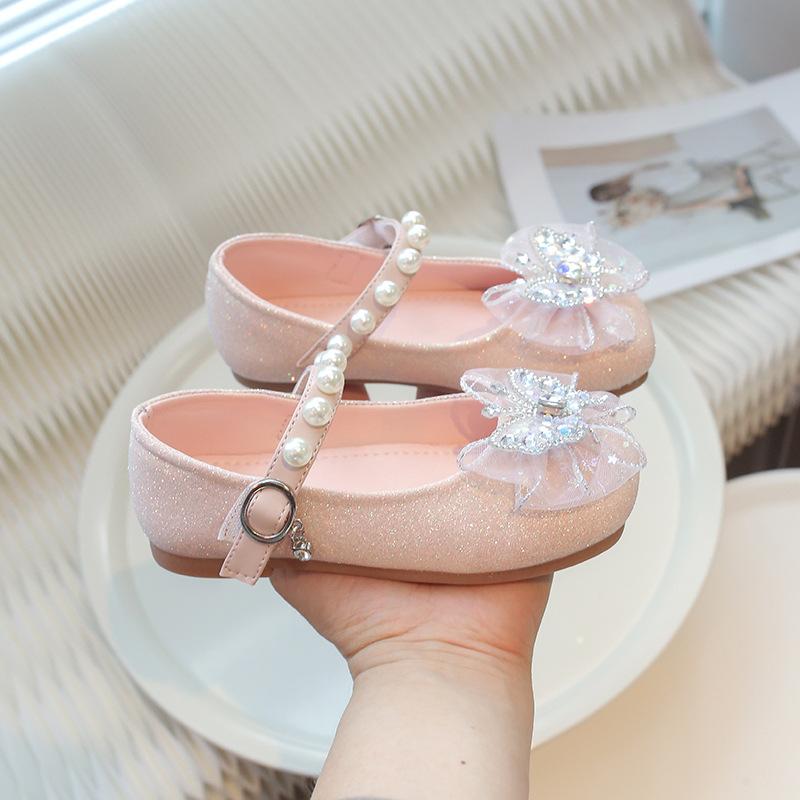 

2025 autumn new children s crystal shoes butterfly girls single leather shoes fashion square mouth princess shoes soft sole classmate 23-25 yards FCL shot 30 pairs розовый