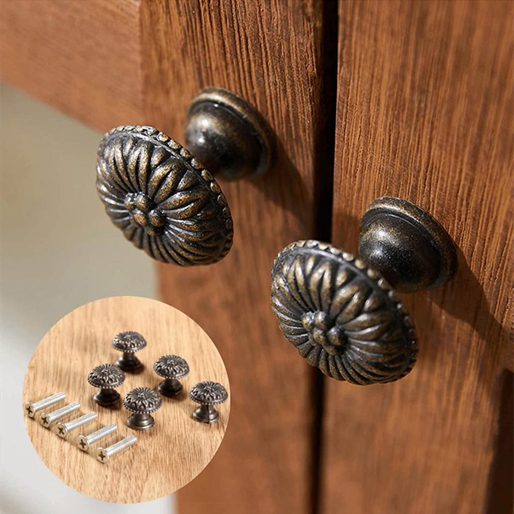 5 Stück Antikmessing Rund Schmuckschatulle Zuggriff Schublade Schrank Garderobe Schrank Blumenmuster Knopf für Holzbox mit Schrauben