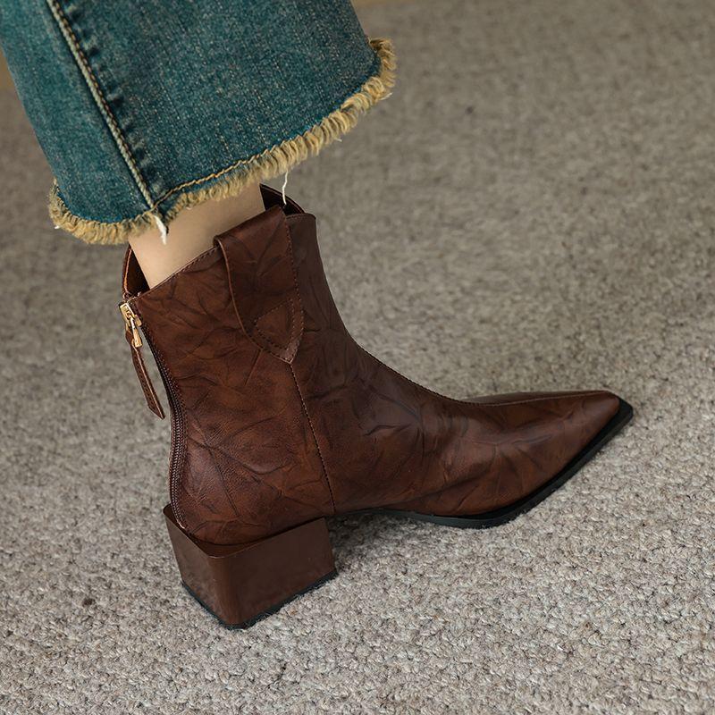 Damen Western Cowgirl Stiefel 2026 Spitz Zehen Mode Zum Hineinschlüpfen Chelsea Stiefeletten Retro Stil Herbst Damen Dicke Ferse Schuhe Ferse 5CM
