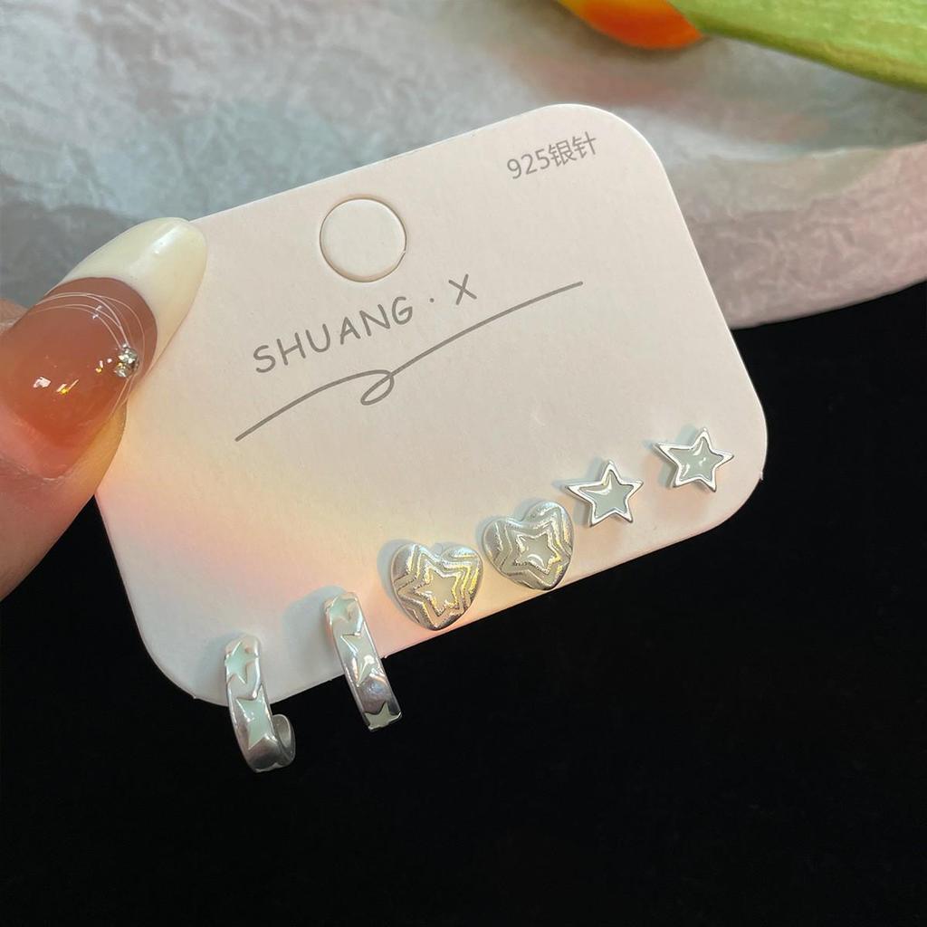 Orecchini a farfalla sfumati viola: Eleganti orecchini a forma di ago in argento per donna con un fascino fresco, dolce e fiabesco