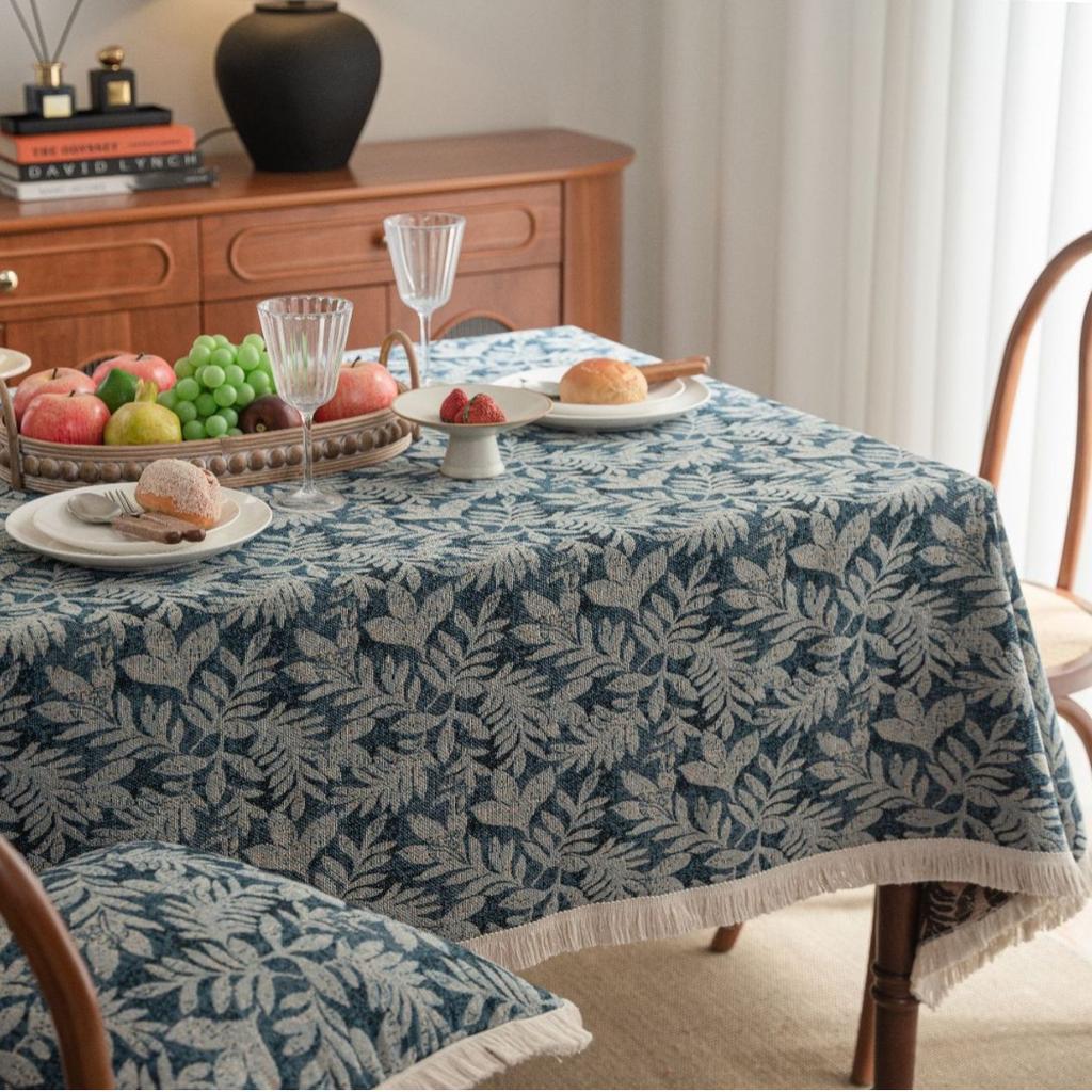 Kitchen Dinning Wrinkle Free Soft Fabric Rectangle Table Cloths with Tassels