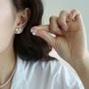 Women's Elegant Bow Pearl Stud Earrings - 2026 New Exquisite Style, Light Luxury High-End Jewelry.